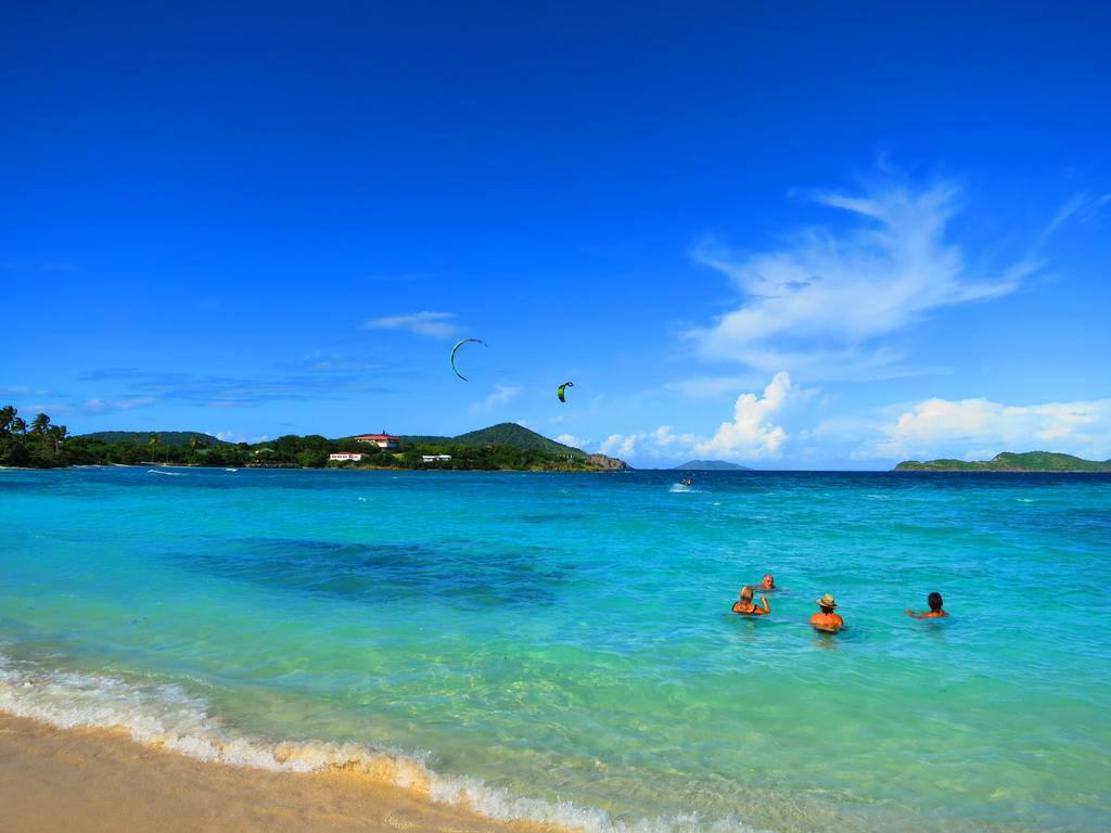 Luxury Beachfront Duplex Villa On Sapphire Beach V นาซาเร็ธ ภายนอก รูปภาพ
